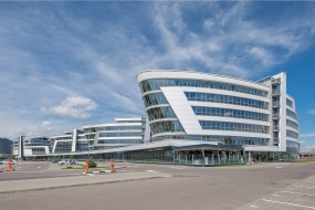 Riviera Plaza, внутренние работы